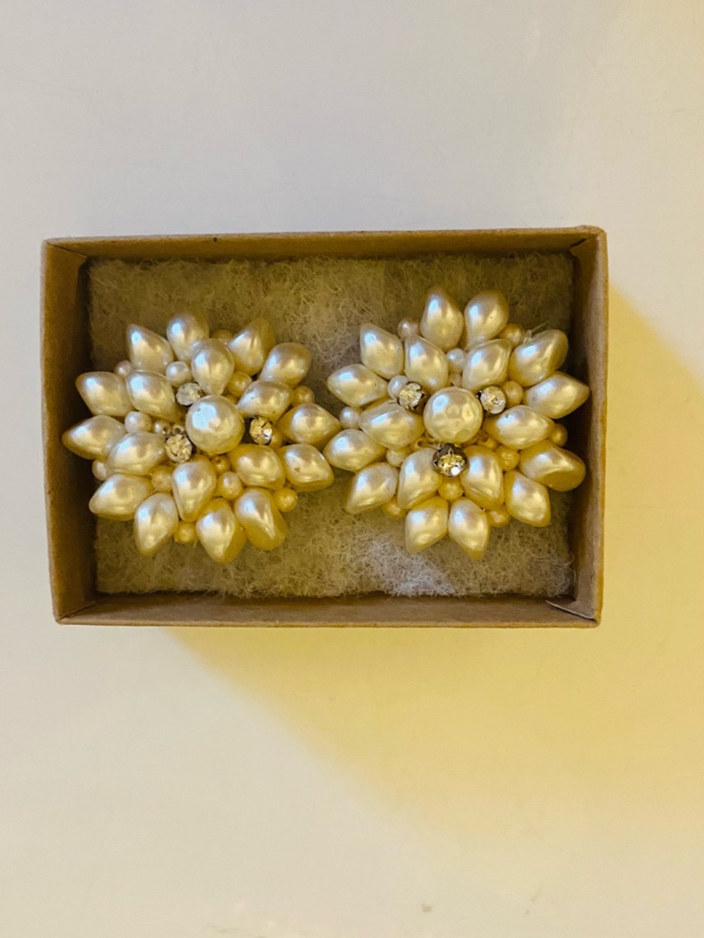 Vintage Pearl Floral Cluster Clip-On Earrings - Ivory